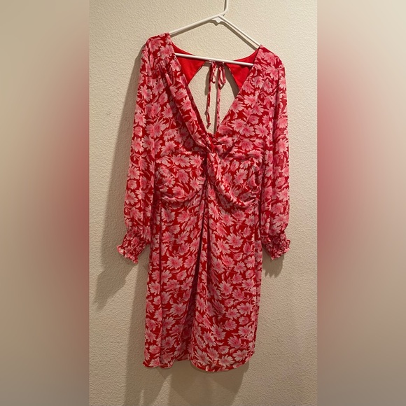Julia Jordan Red Floral V-Neck Long Sleeve Twisted Front Mini Dress Size 12 - Picture 3 of 8